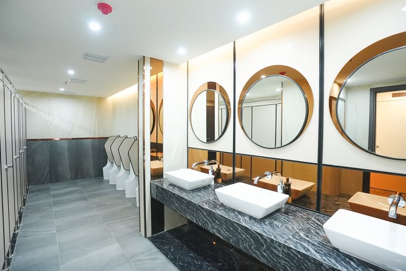 Nhà vệ sinh Vinaconex Diamond