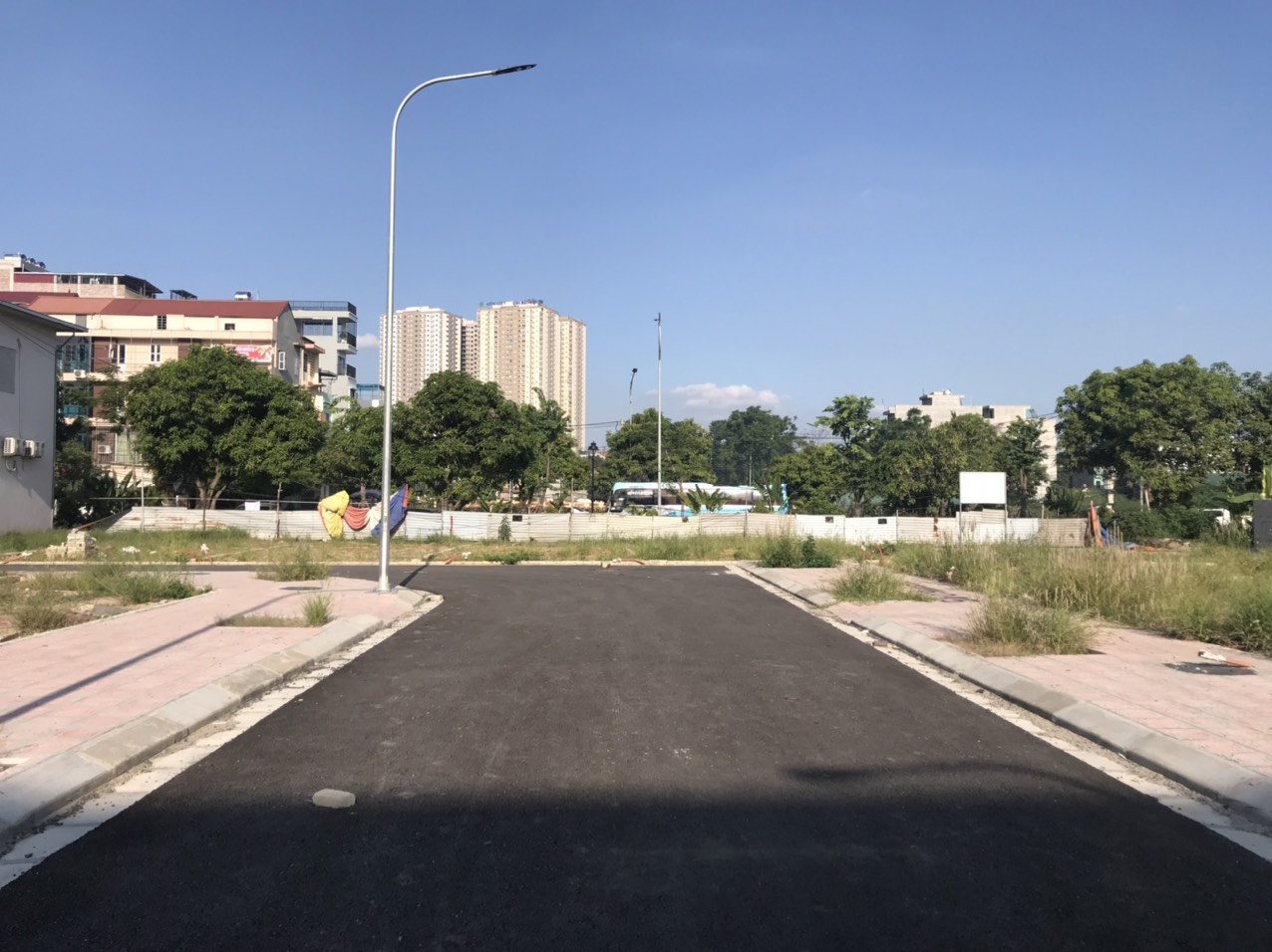 So sánh lợi thế cạnh tranh của đất đấu giá Lai Xá với các khu vực lân cận